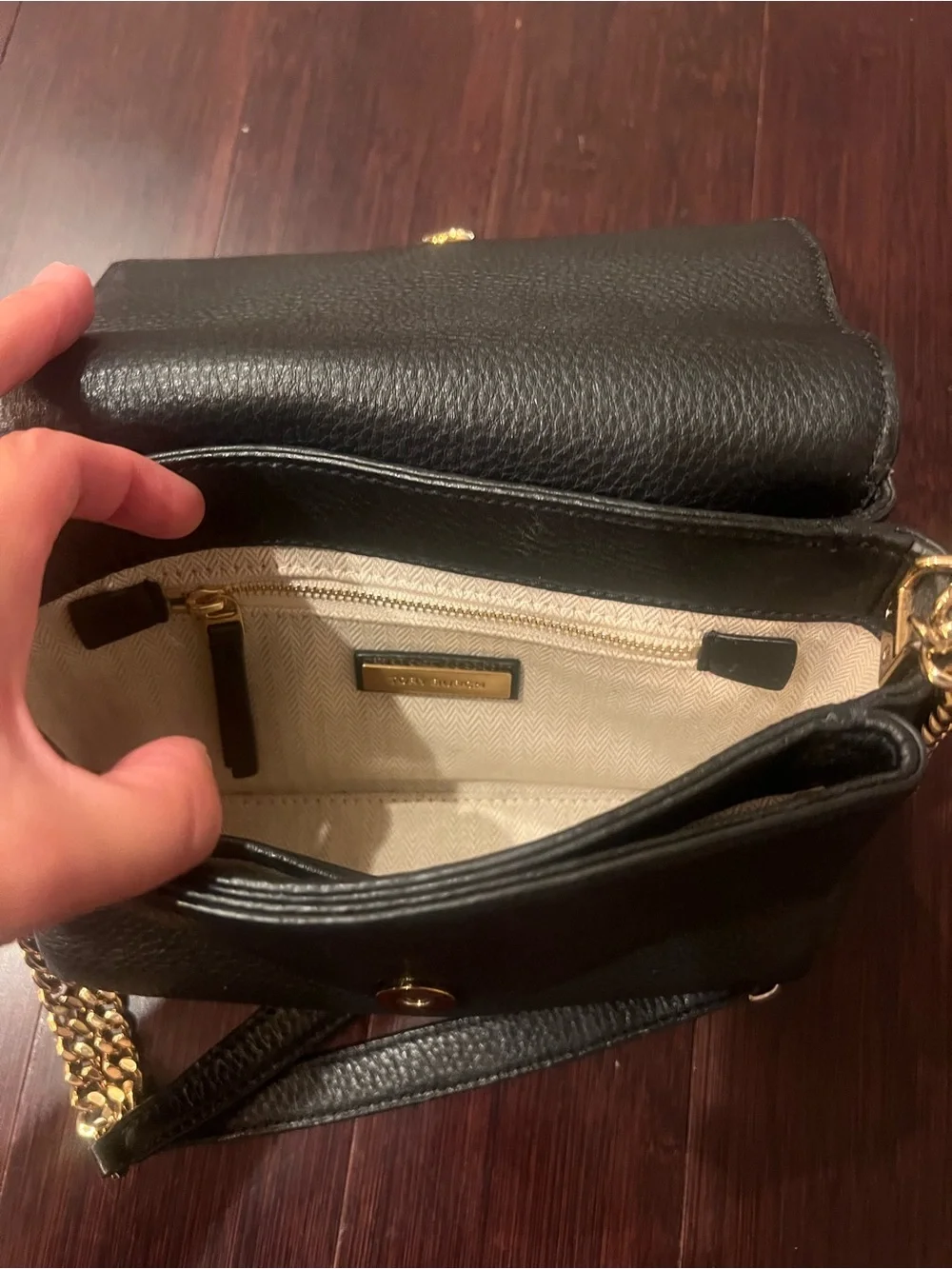 Tory Burch classic pebbled